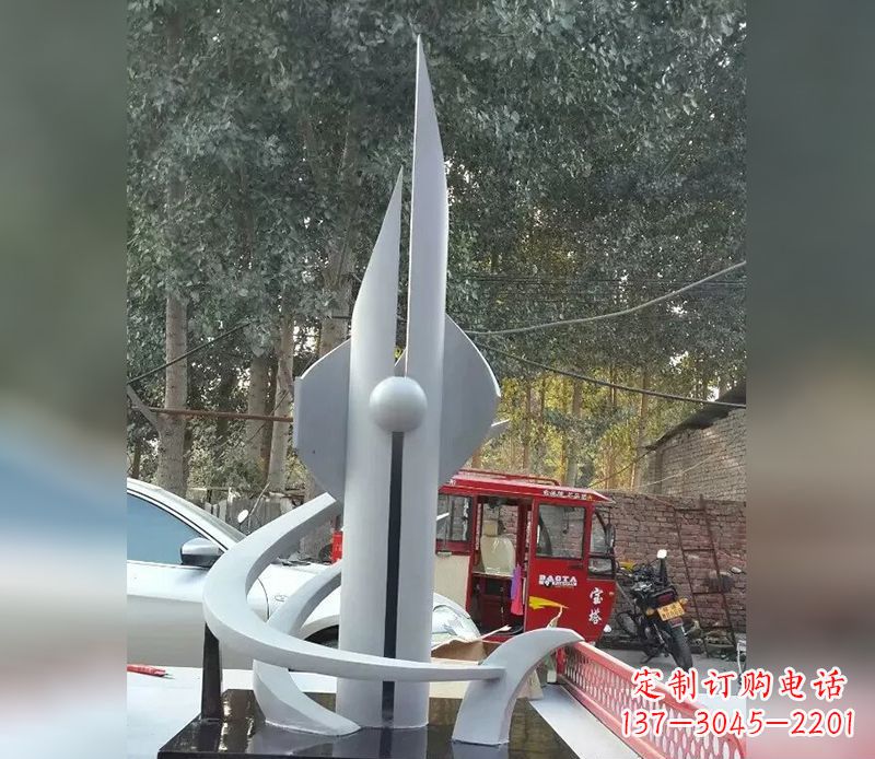 贵阳不锈钢火箭剪纸雕塑，展现创新科技美学