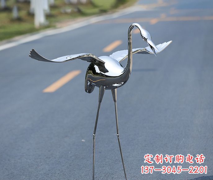 贵阳中领雕塑:酒店装饰精美仙鹤雕塑