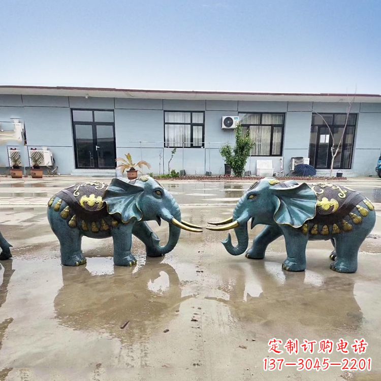 贵阳优雅可爱的烤漆铜雕小象