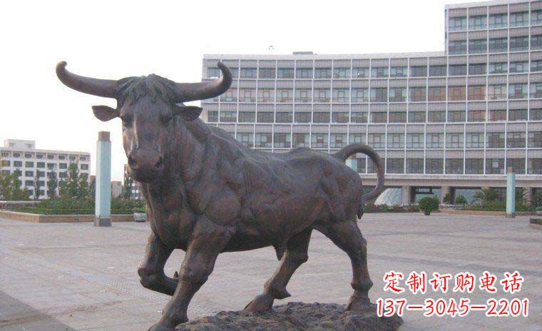 贵阳老牛动物广场铜雕，专业定制精美动物雕塑
