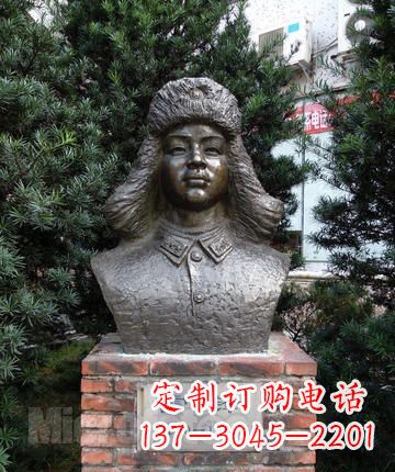 贵阳领雕塑：全国首创雷锋青铜胸像