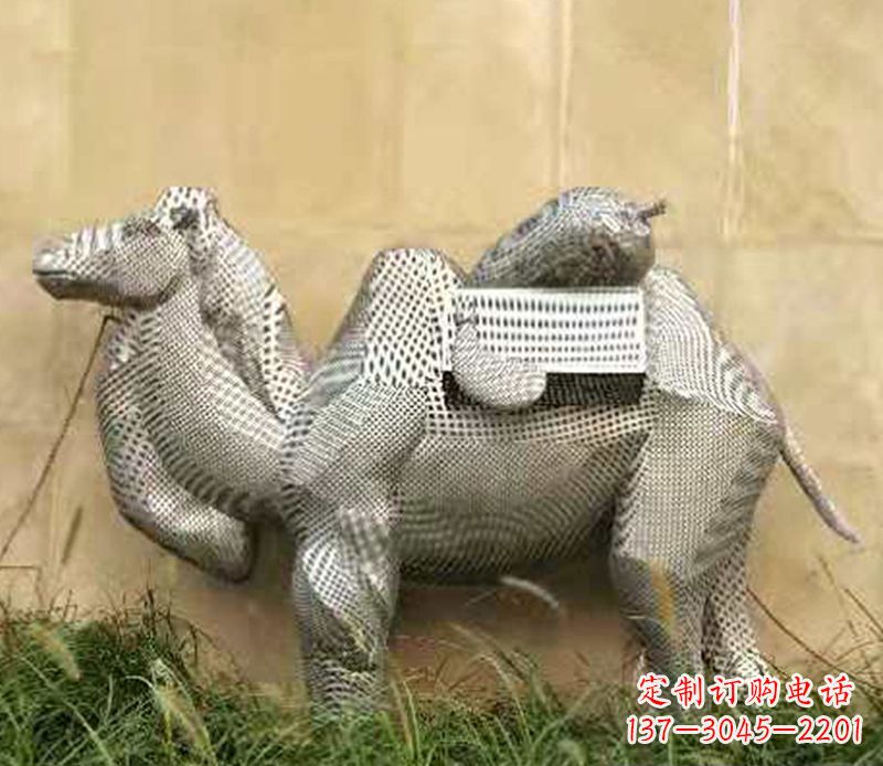 贵阳骆驼不锈钢户外雕塑