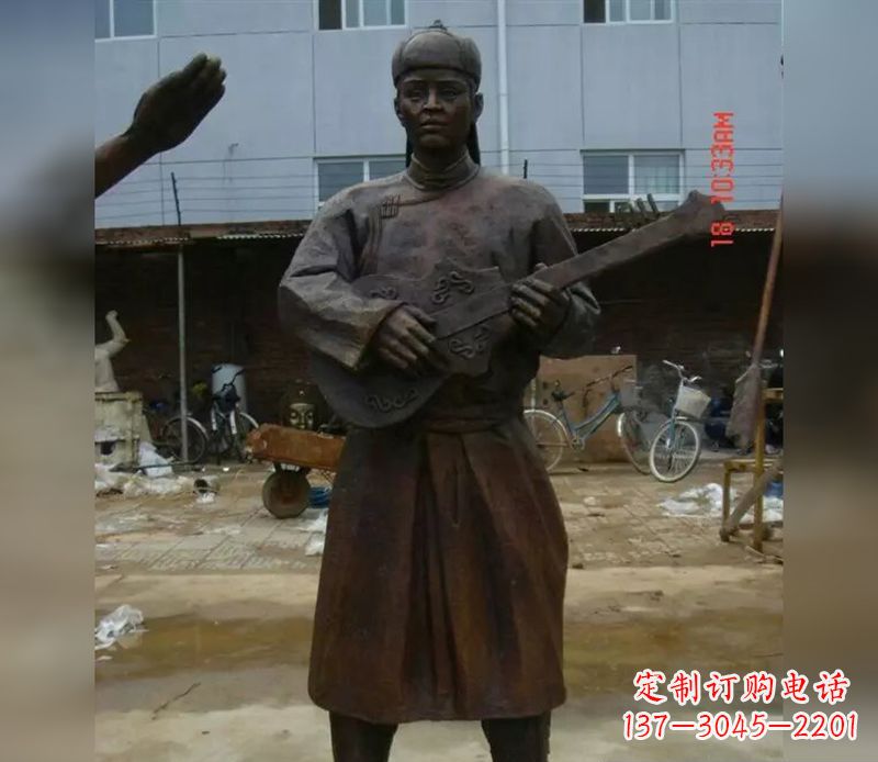 贵阳蒙古族男人演奏公园人物铜雕