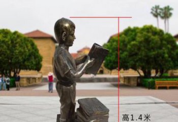 贵阳铜雕少年，看书的小男孩雕塑