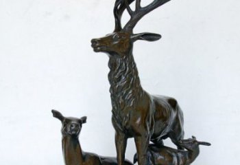 贵阳艺术之美，母子鹿驯鹿铜雕