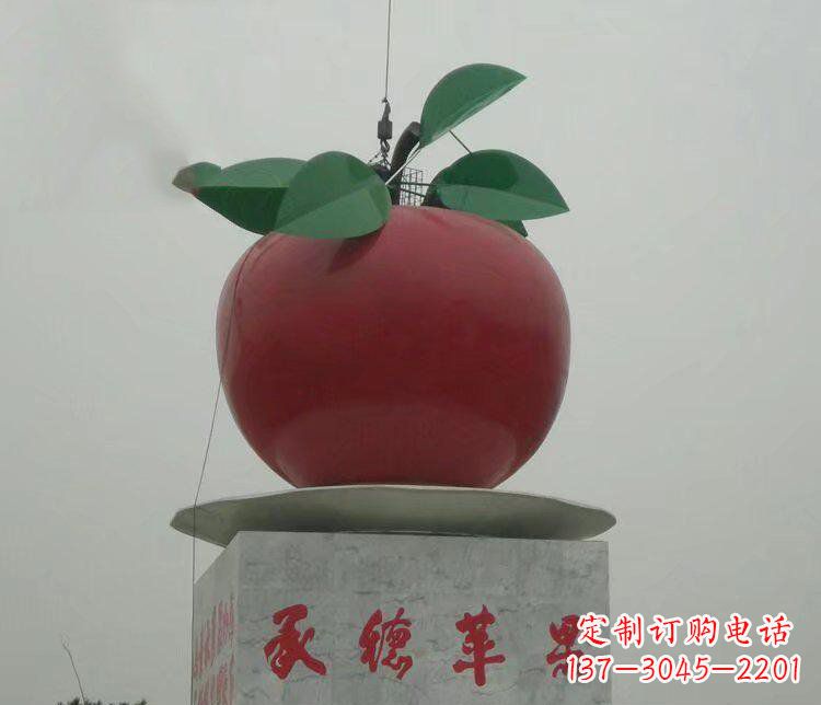 贵阳苹果城市玻璃钢雕塑