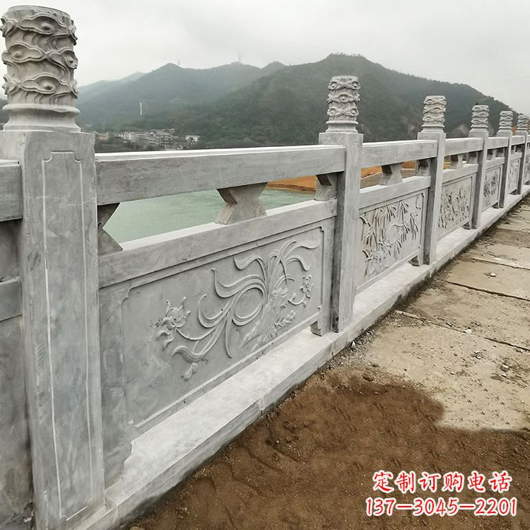 贵阳青石仿古栏板雕塑打造经典美学