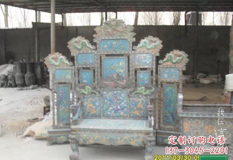 贵阳青铜仿古龙椅雕塑，精美传神