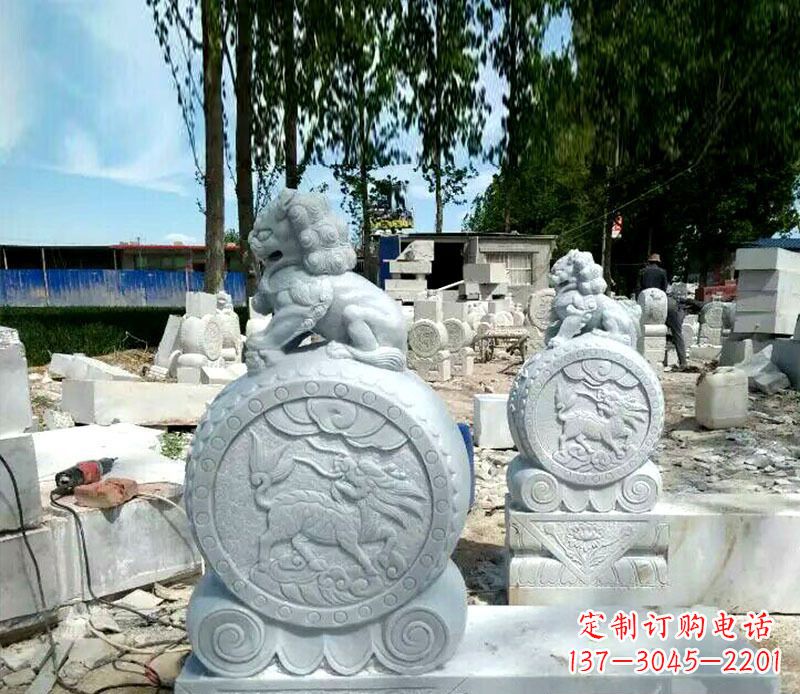 贵阳狮子抱鼓石招财门墩石雕，铸就心愿
