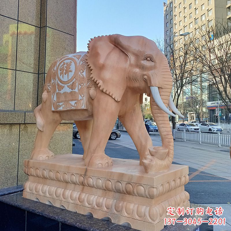 贵阳真实神圣的大象雕塑