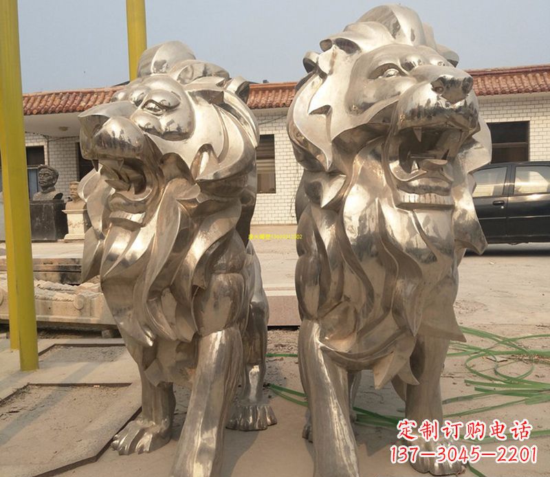 贵阳象征力量与智慧的狮子雕塑
