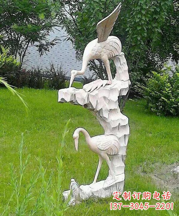 贵阳石雕仙鹤鲤鱼
