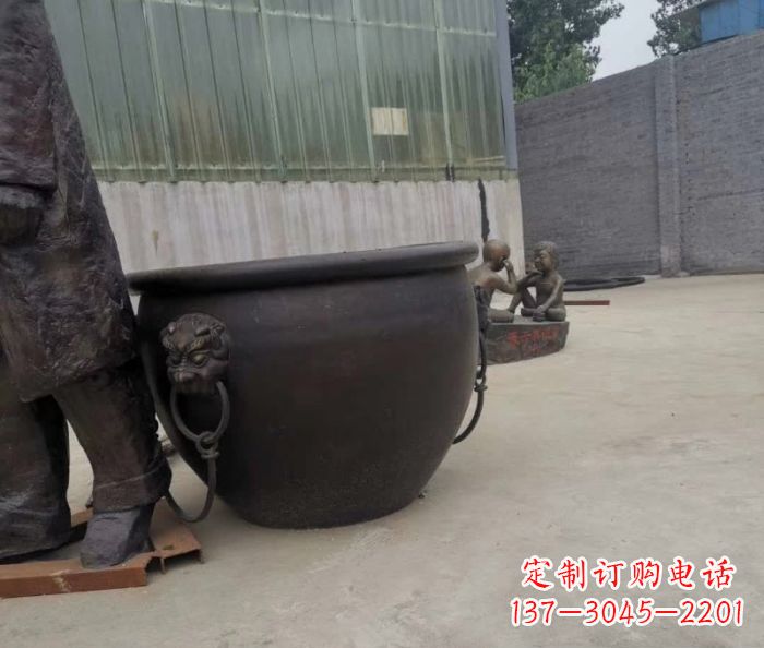 贵阳水缸铜雕塑 (2)