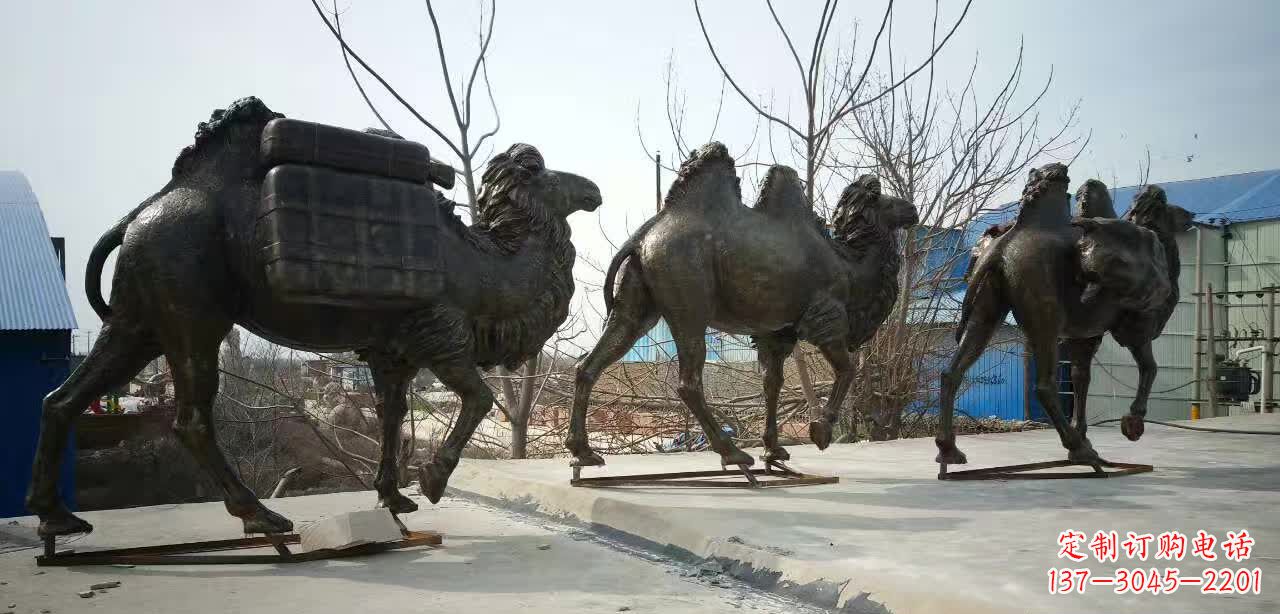 贵阳丝绸之路铜骆驼雕塑