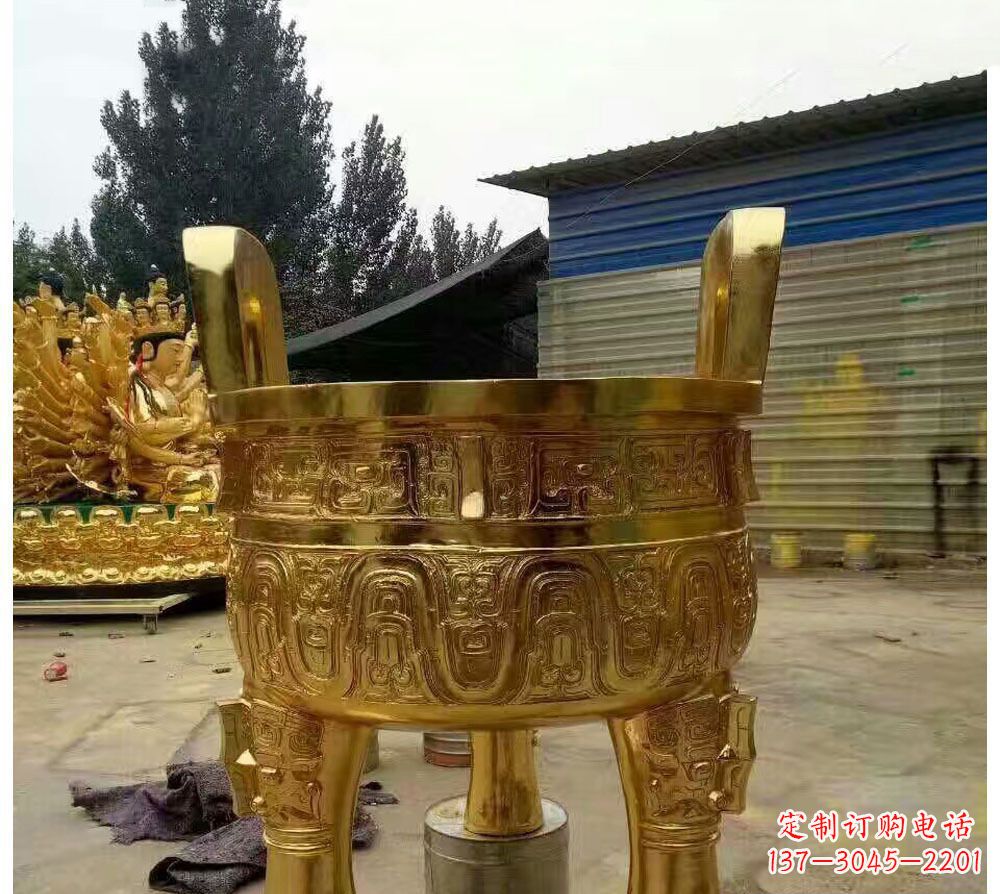 贵阳寺庙三足圆形香炉铜雕