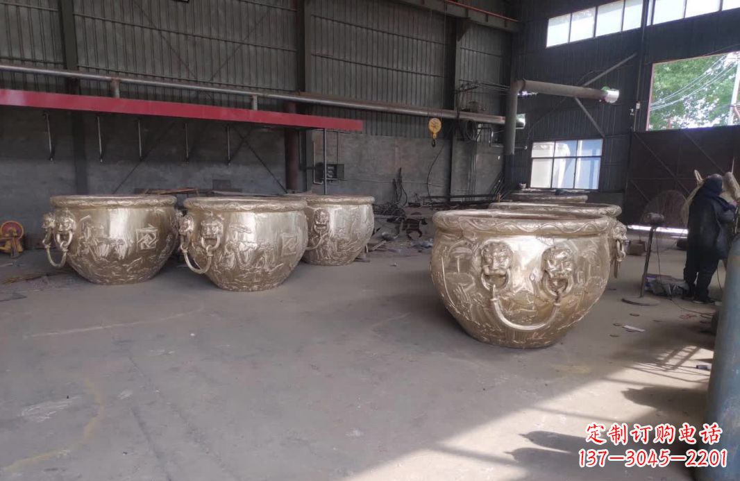 贵阳寺庙水缸铜雕塑