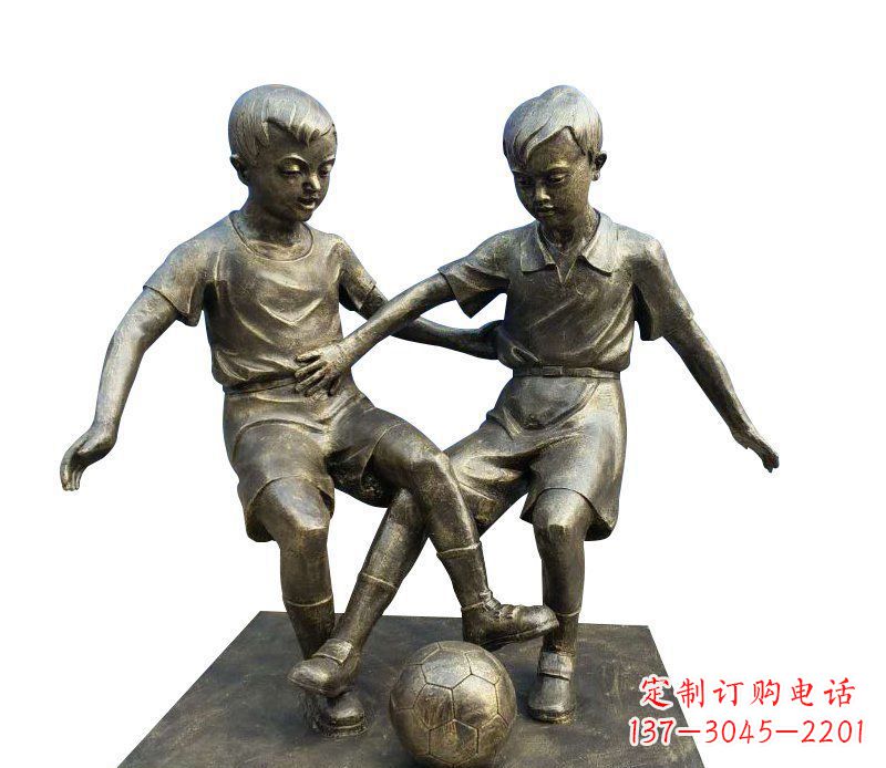 贵阳踢足球的儿童铜雕 (2)