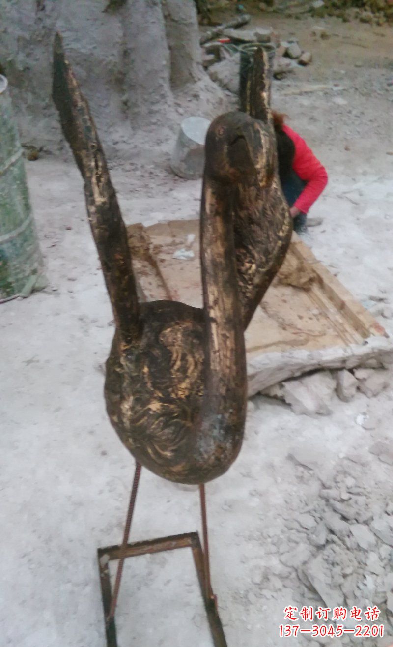 贵阳天鹅动物铜雕 (2)