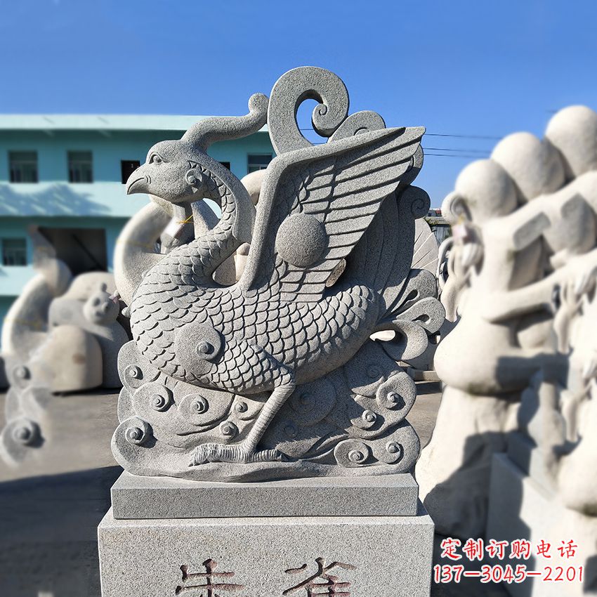 贵阳天之四灵之朱雀神鸟砂岩石雕塑