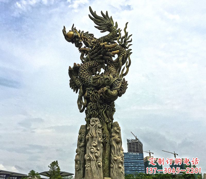 贵阳铜雕盘龙柱