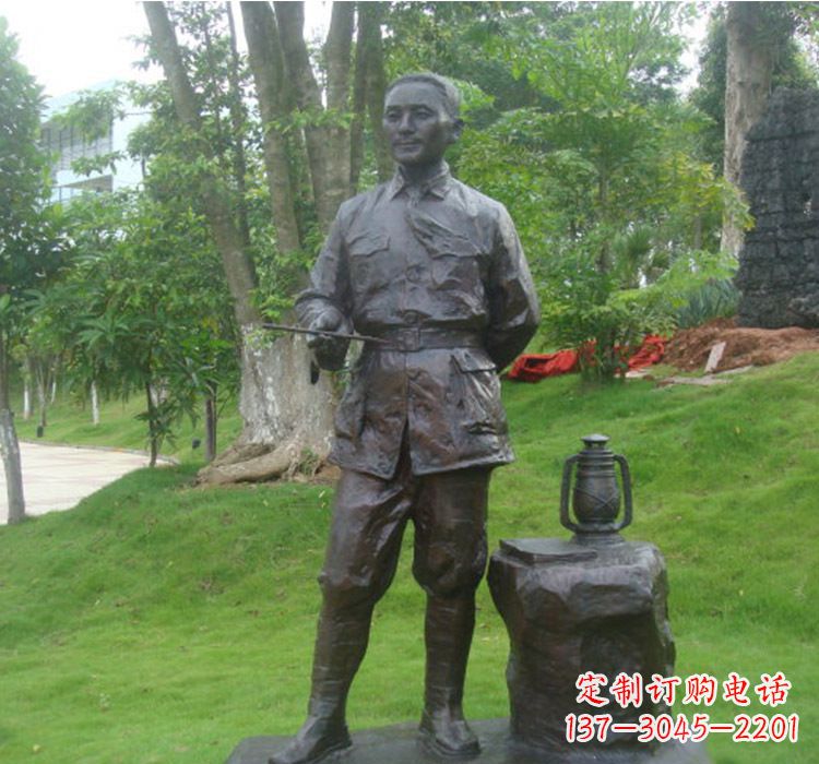 贵阳铜雕青年时期邓小平