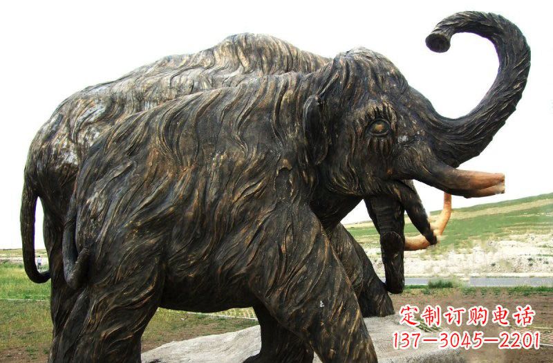 贵阳铜雕长毛象动物雕塑
