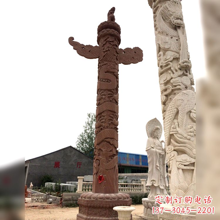 贵阳晚霞红华表石柱
