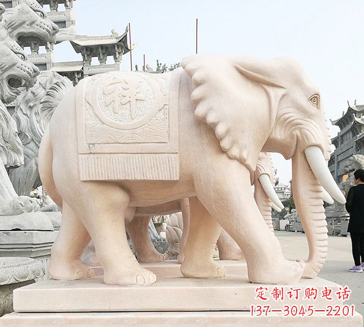 贵阳晚霞红吉祥如意大象石雕