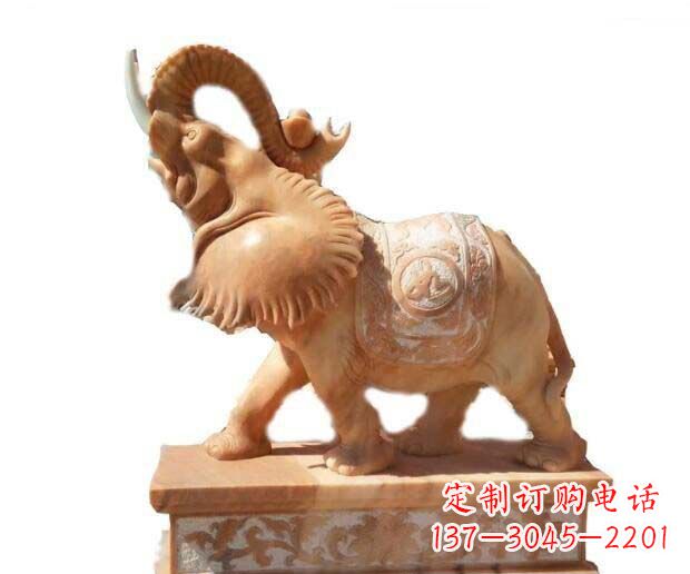 贵阳晚霞红吉祥如意象鼻朝天的大象石雕