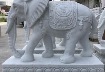 贵阳青石纳福动物大象雕塑，完美缔造家庭装饰风景