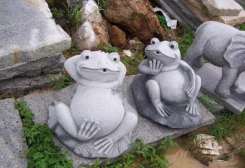 贵阳别具一格的青石青蛙喷水雕塑