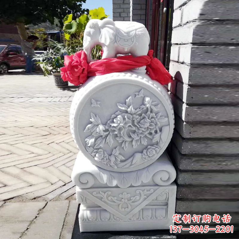 贵阳仙鹤石雕门墩