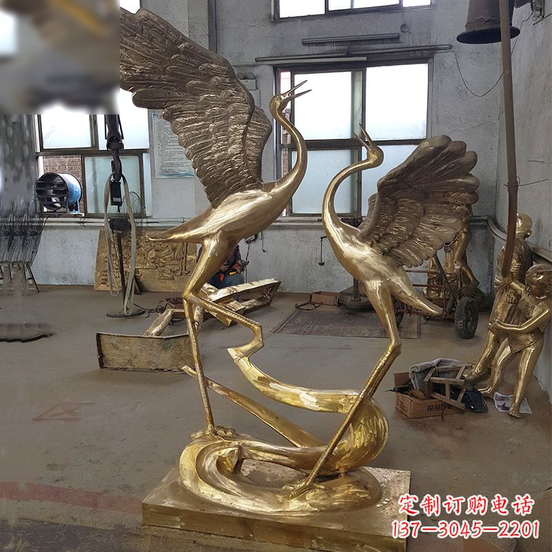 贵阳仙鹤铜雕景观