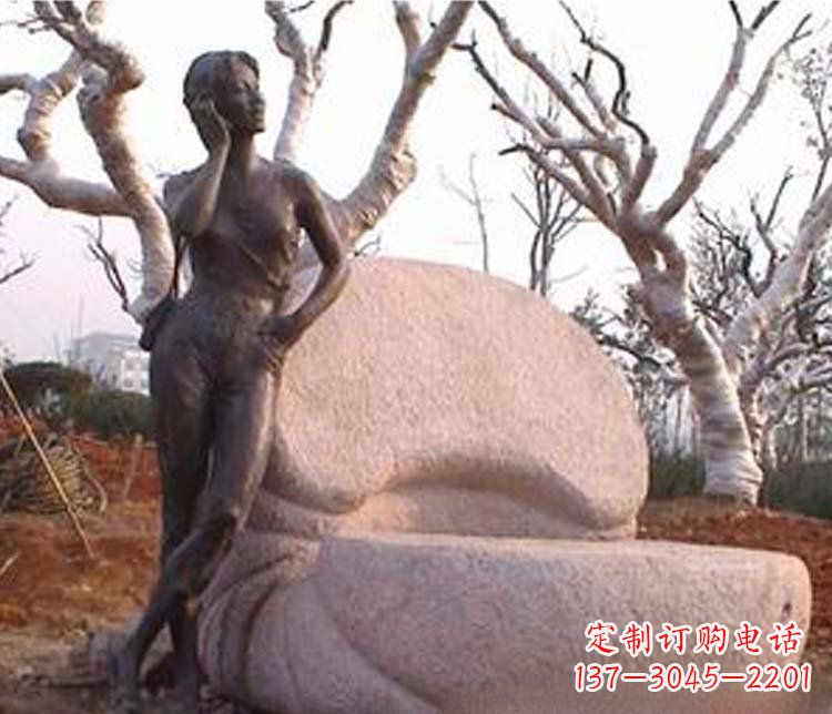 贵阳现代女人打电话铜雕