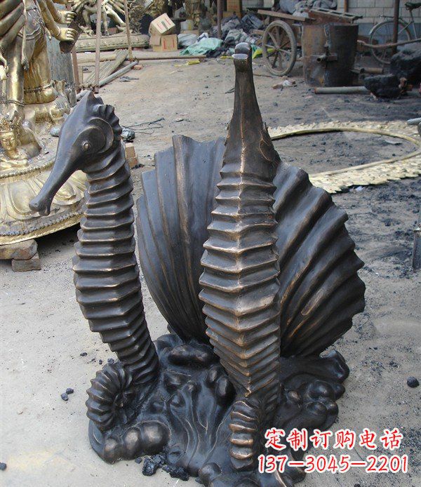 贵阳小区动物海马铜雕