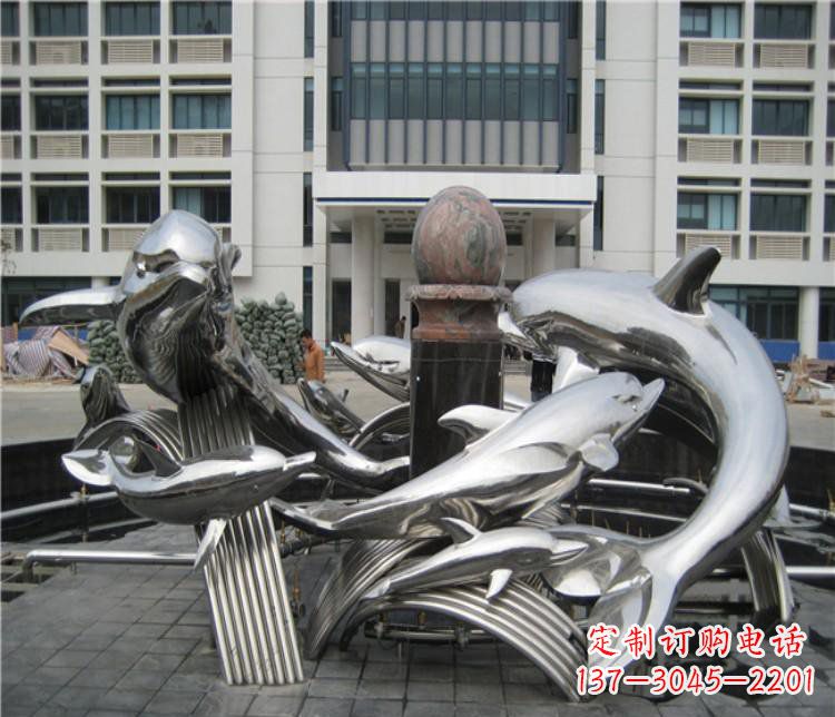 贵阳校园不锈钢海豚海浪雕塑