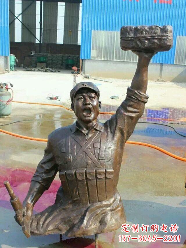 贵阳校园董存瑞名人铜雕
