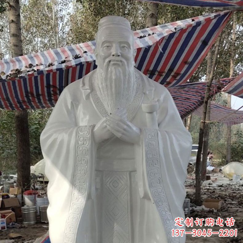 贵阳校园孔子雕像