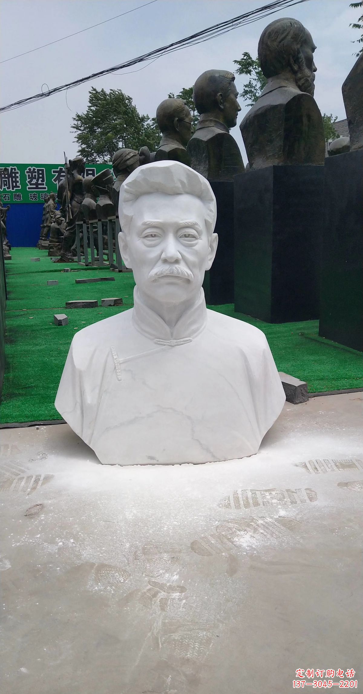 贵阳校园名人汉白玉鲁迅头像