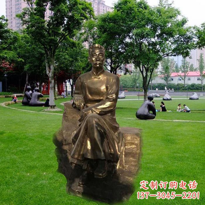 贵阳校园名人鲁迅先生玻璃钢仿铜雕像