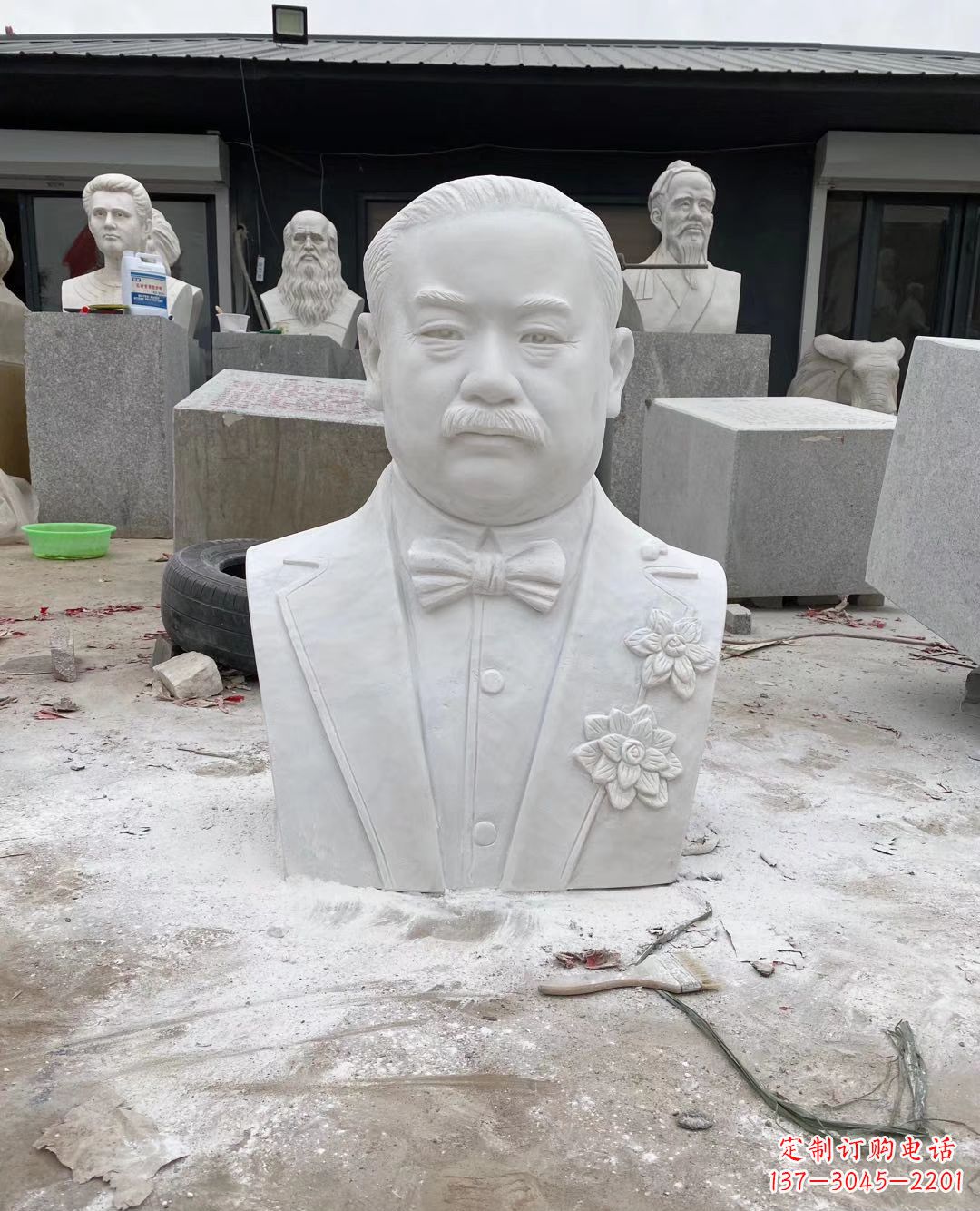 贵阳校园名人詹天佑头像石雕