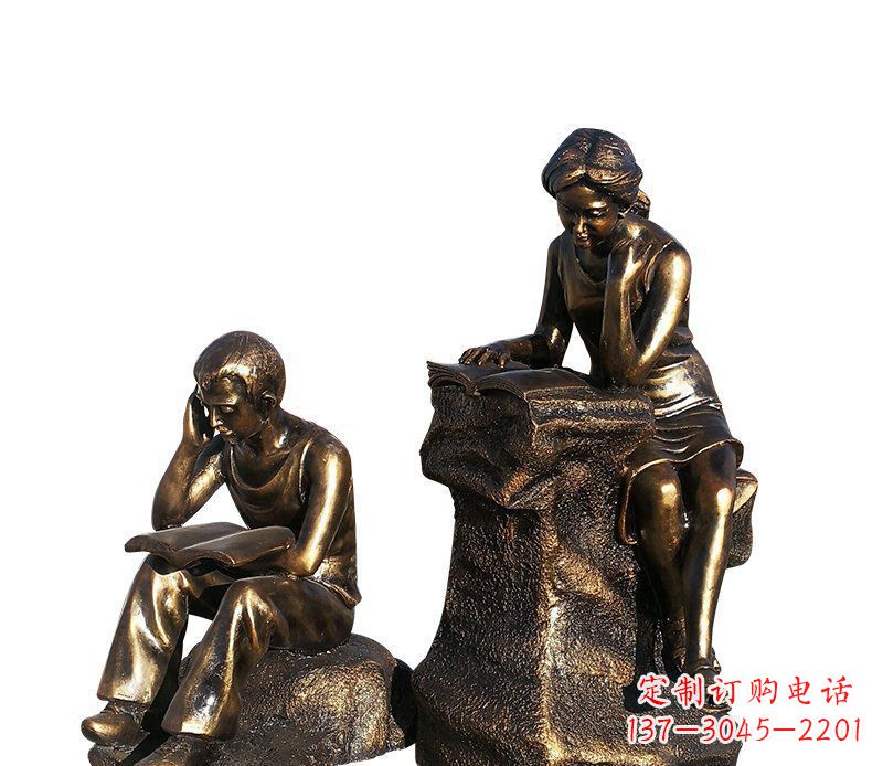 贵阳校园铸铜学生看书人物雕塑