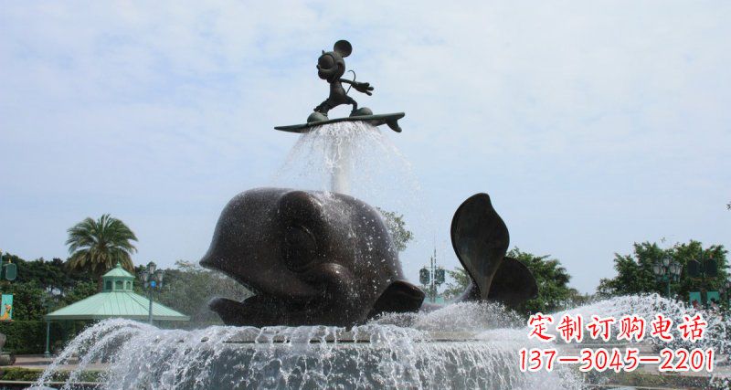 贵阳游乐园鲸鱼喷泉和米老鼠景观铜雕