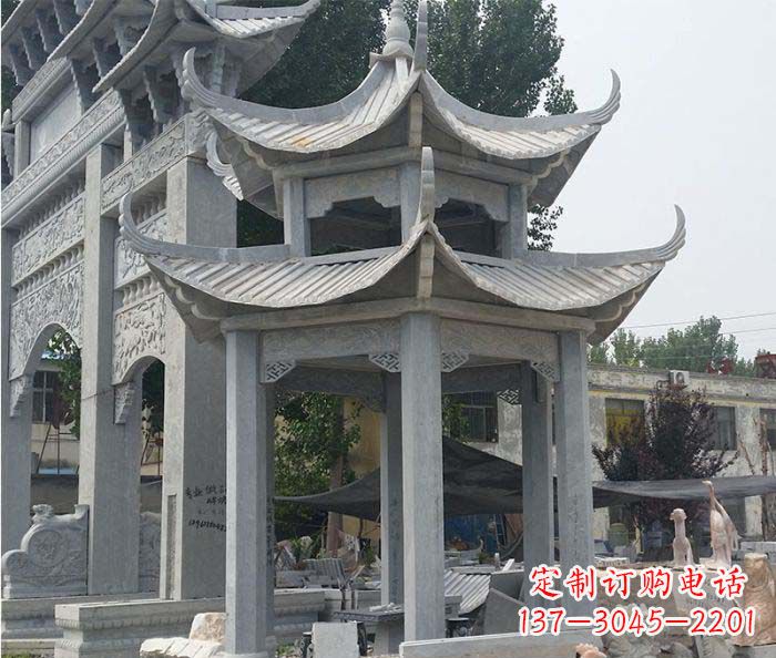 贵阳园林双层石雕凉亭