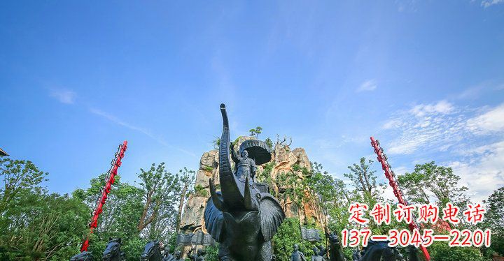贵阳园林站在大象上出征的将军人物小品铜雕