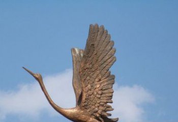 贵阳展翅高飞的仙鹤动物铜雕
