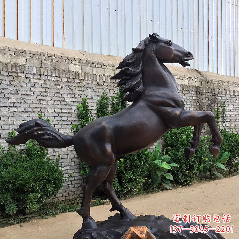 贵阳铸铜马儿雕塑