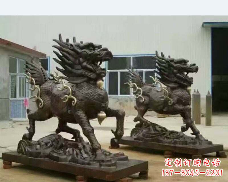 贵阳铸铜踏浪麒麟雕塑