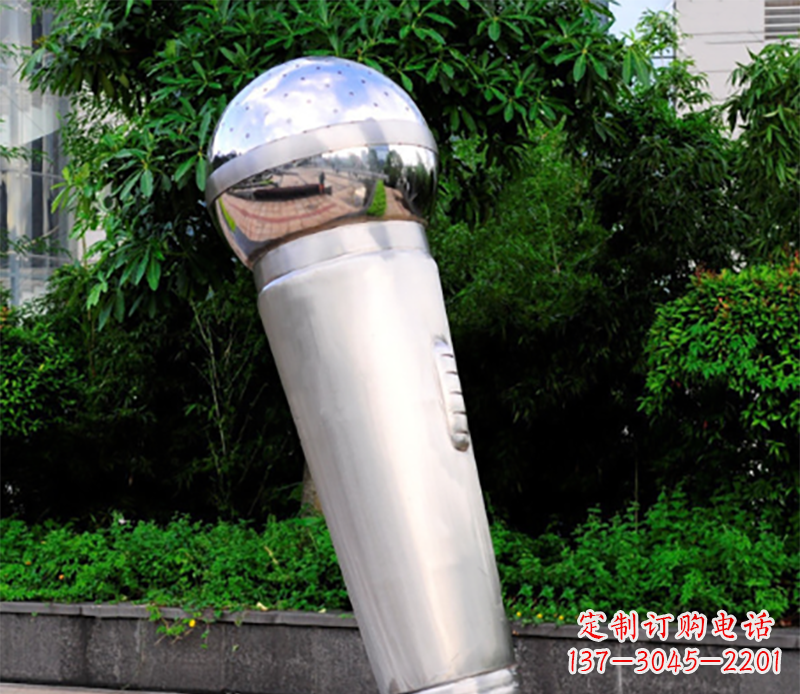 贵阳不锈钢话筒景观雕塑