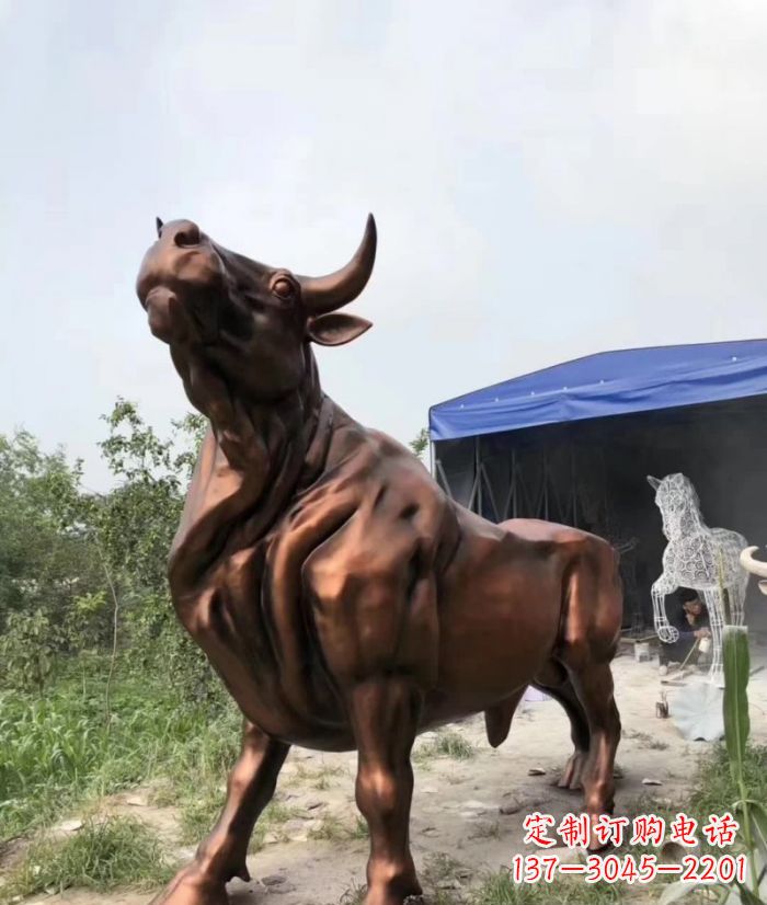 贵阳紫铜牛动物雕塑